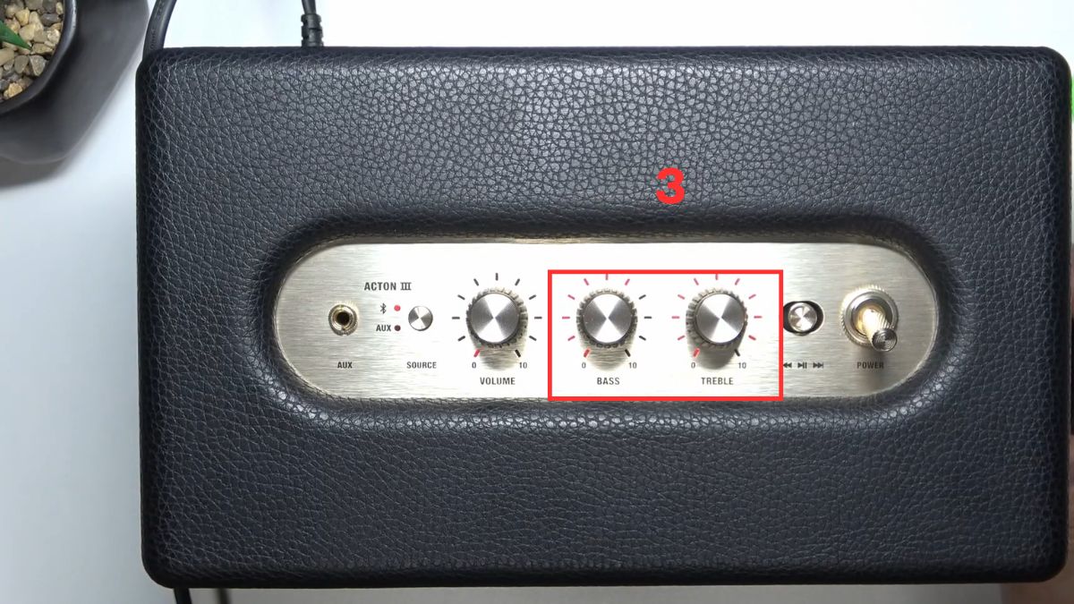 Cách chỉnh trực tiếp trên loa bước 2