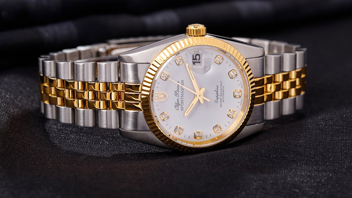 Đồng hồ Olym Pianus của nước nào?