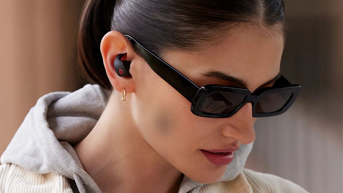 So sánh tai nghe Earbuds và In-ear về tính linh hoạt