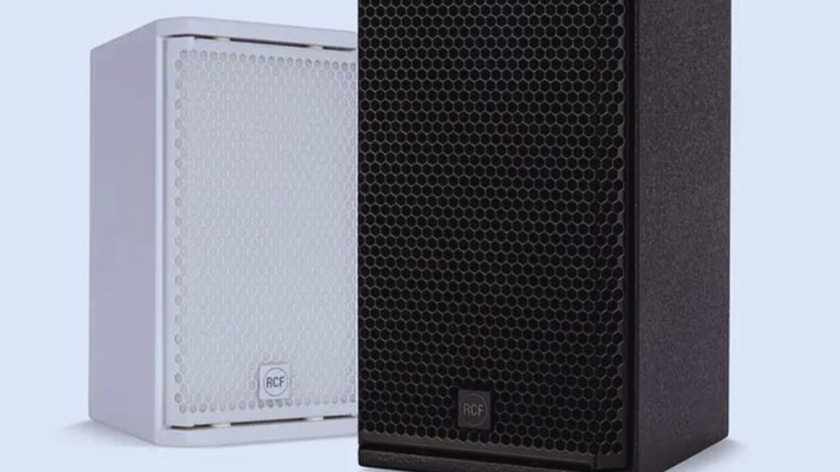 loa treo tường cho quán cafe RCF Compact M06