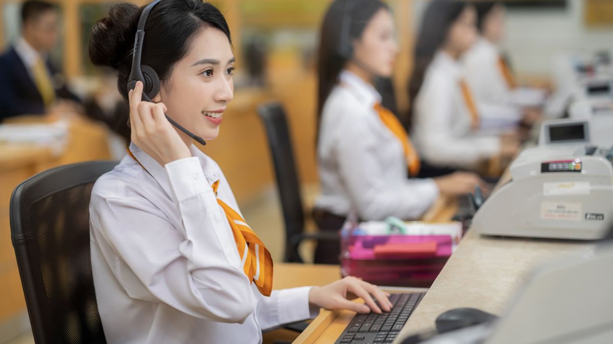 Liên hệ ngân hàng để mở giao dịch