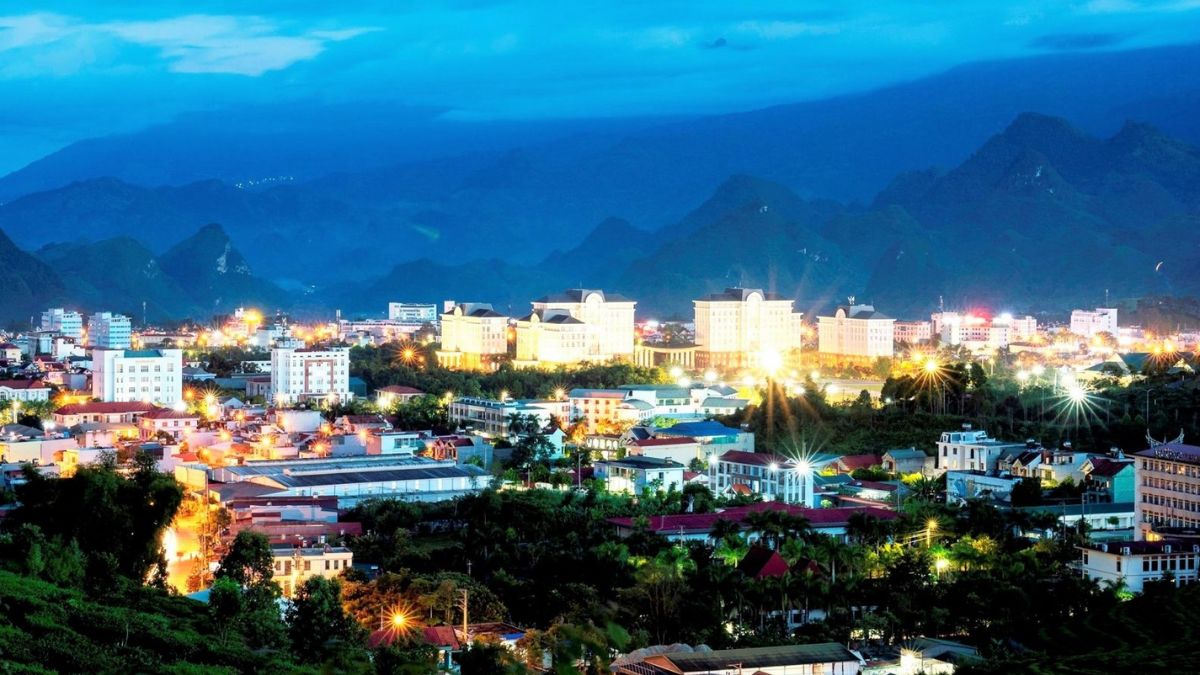 Ảnh đẹp Lai Châu huyền ảo trong đêm.