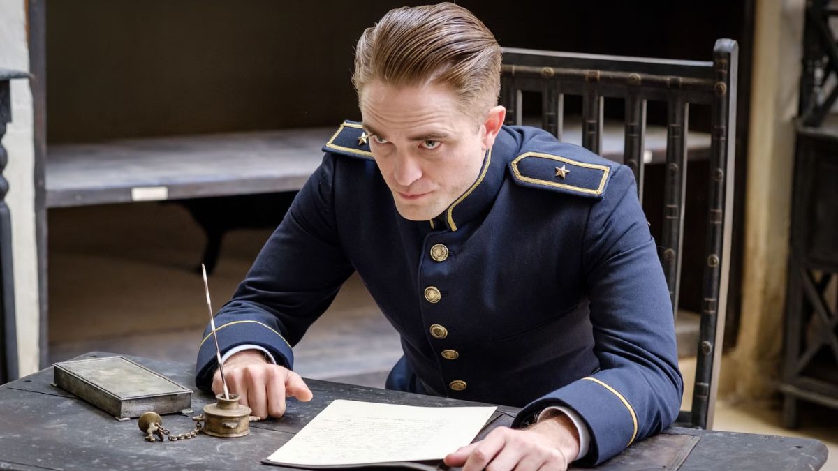 Các tập phim có sự tham gia của Robert Pattinson mạnh mẽ