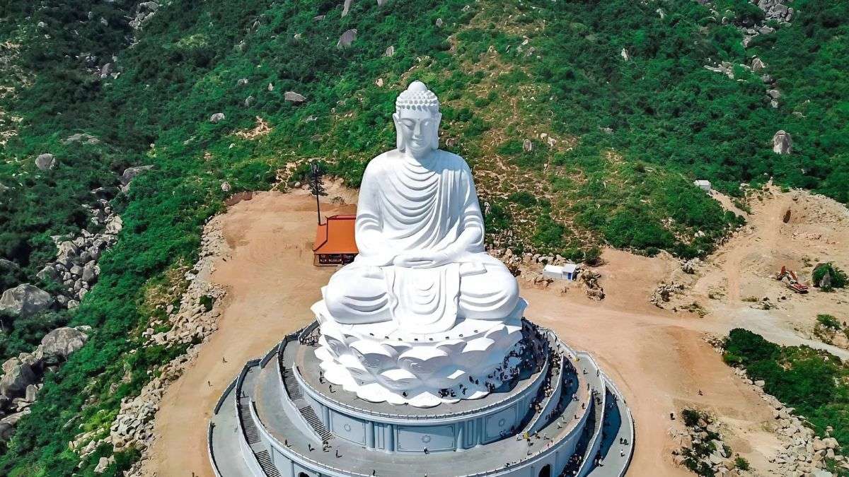 Lễ hội Chùa Ông Núi ở Bình Định
