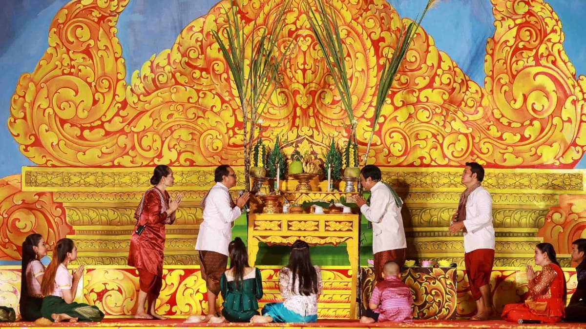 Lễ hội Ok Om Bok (Lễ cúng trăng) ở Trà Vinh