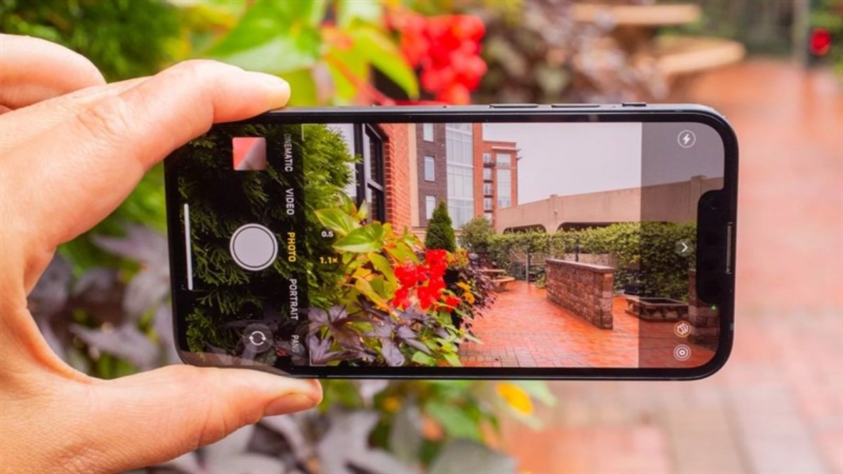 Lưu ý khi chụp hình có ngày giờ trên iPhone