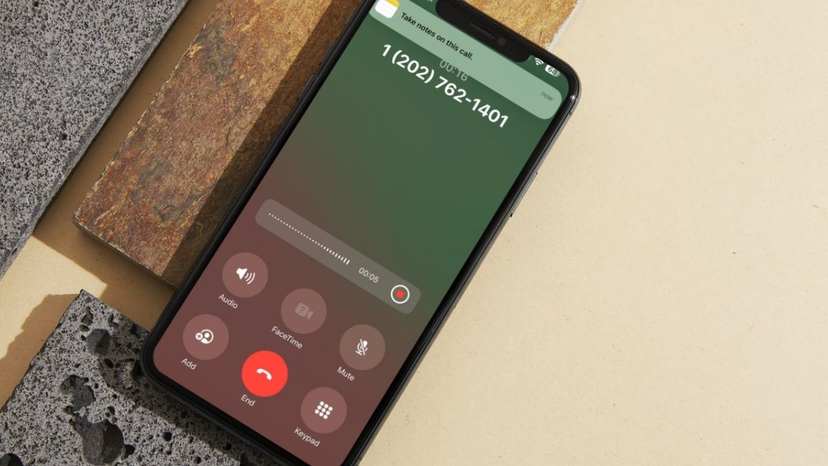 iPhone 11 có ghi âm cuộc gọi trực tiếp nếu được nâng cấp lên iOS 18