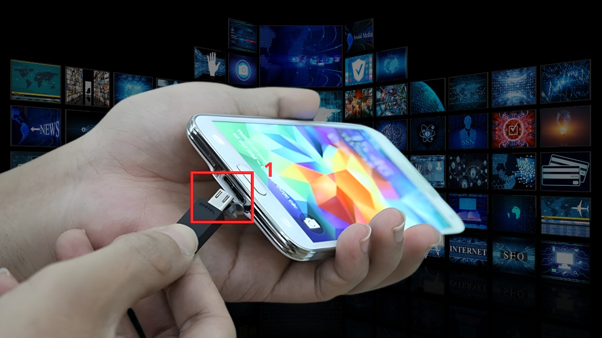 Cách kết nối điện thoại OPPO với tivi bằng cáp MHL - bước 1