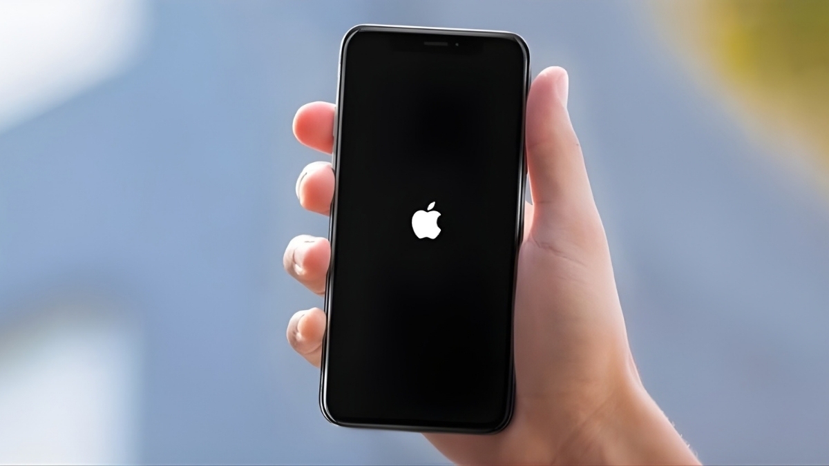 iPhone tự động tắt, bật nguồn liên tục là dấu hiệu nhận biết điện thoại bị theo dõi trên iPhone