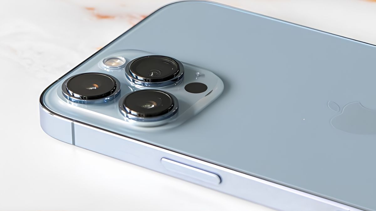 Sử dụng iOS cũ khiến camera iPhone 13 Pro Max bị mờ