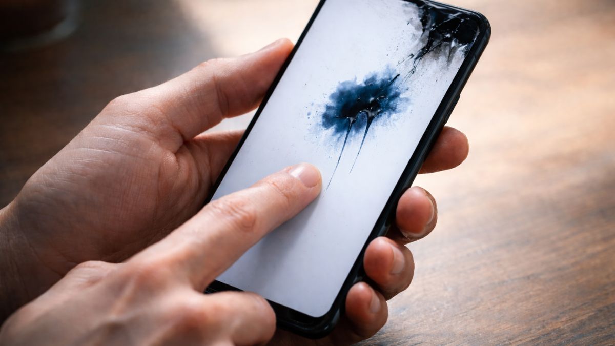 Điện thoại bị chảy mực có ảnh hưởng đến cảm ứng