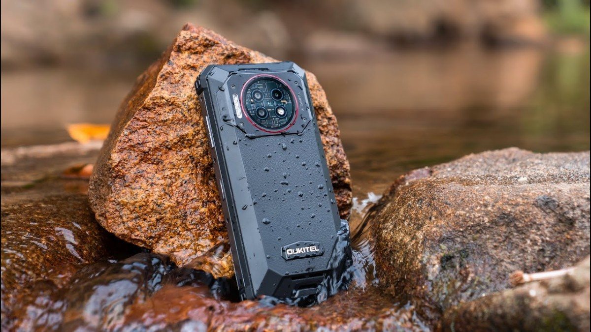 Mẫu điện thoại pin khủng khoảng 21000 mAh - Oukitel WP19 Pro (22000 mAh)