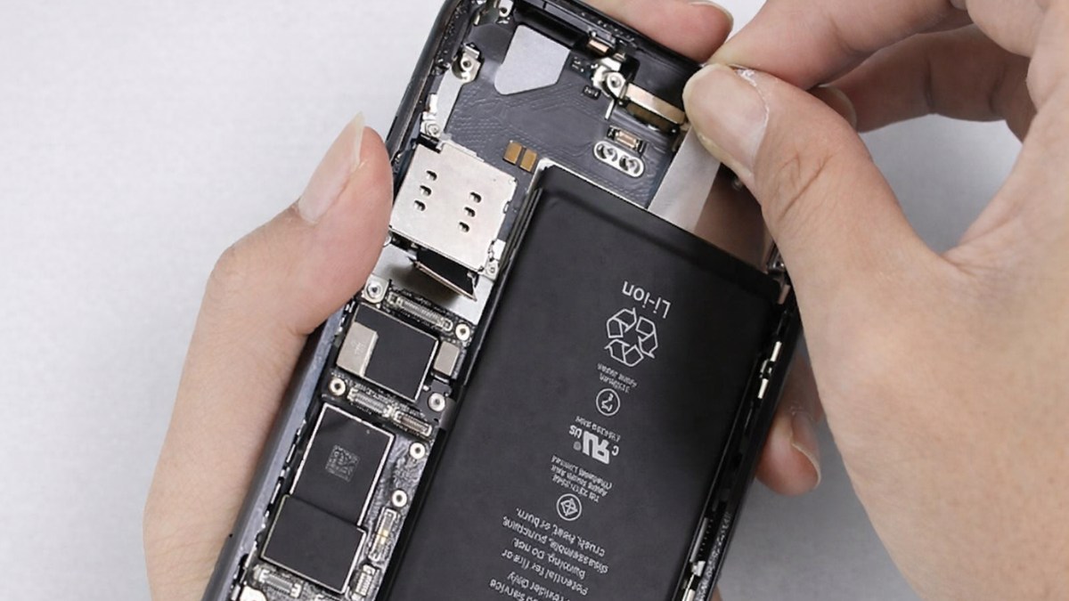 Dung lượng pin iPhone 11 sau khoảng 500-800 chu kỳ sạc