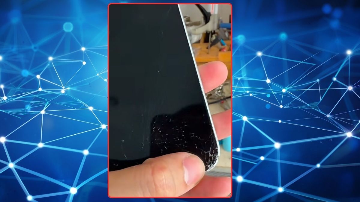 Ảnh iPhone 17 vỡ góc màn hình thực tế