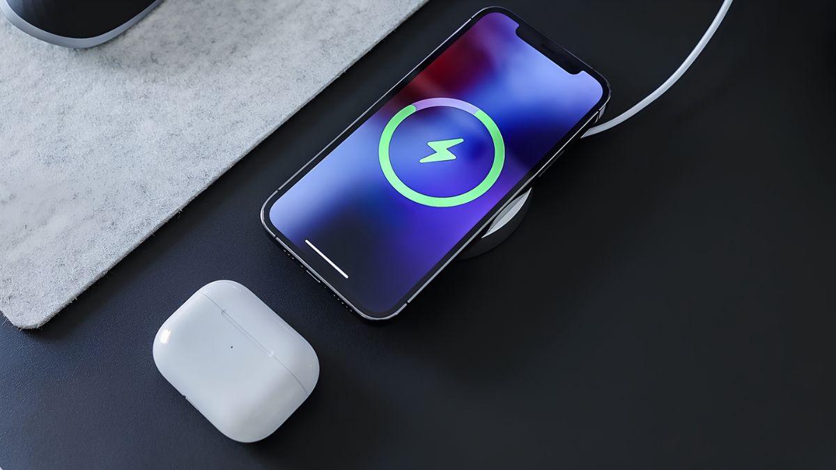 Cách sạc không dây đúng chuẩn trên iPhone 13