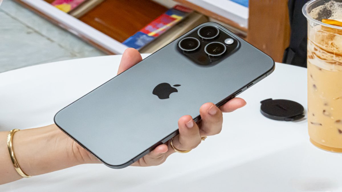 iPhone 15 Pro Max 256GB phù hợp với người dùng phổ thông