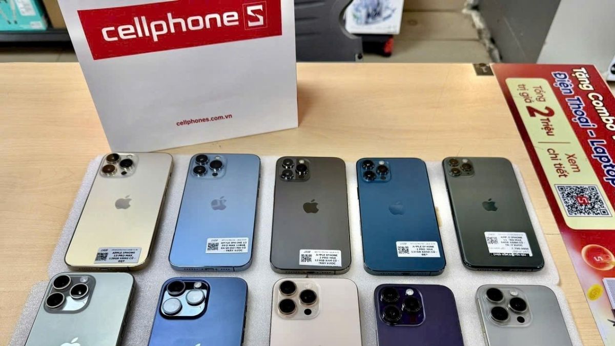 Mua iPhone hàng trưng bày tại CellphoneS