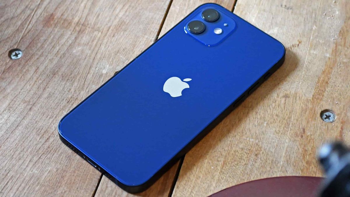 Mua iPhone hàng trưng bày tùy thuộc vào nhu cầu sử dụng