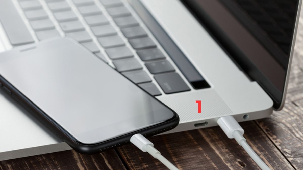 Sử dụng iBackupbot để kiểm tra độ chai pin điện thoại iPhone - bước 1