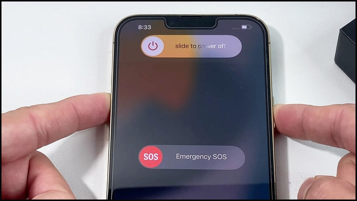 Khởi động lại khi màn hình iPhone bị vàng