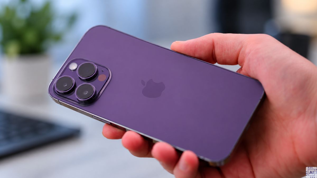Mặt lưng iPhone 14 Pro Max làm bằng kính nhám cao cấp