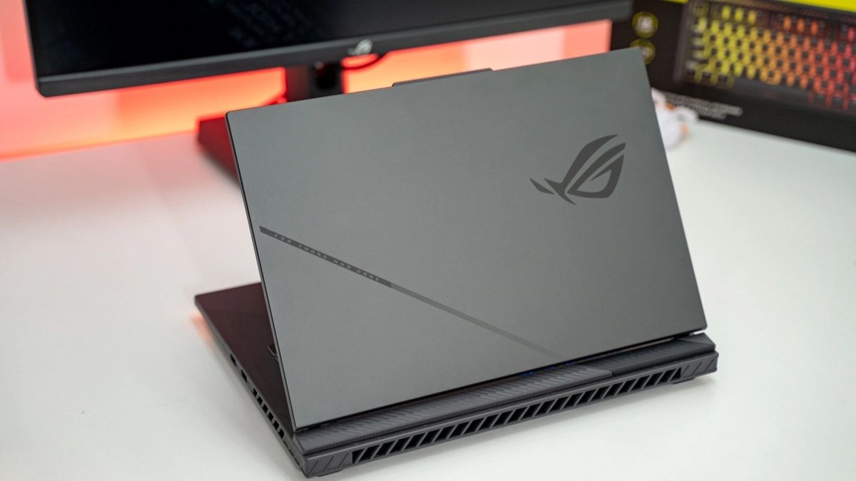 Máy tính cho Streamer ASUS ROG Strix G16 G614PH-S5101W