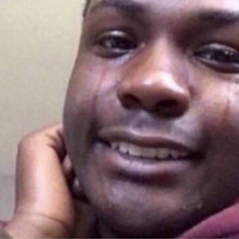 Ảnh meme khóc cô đơn