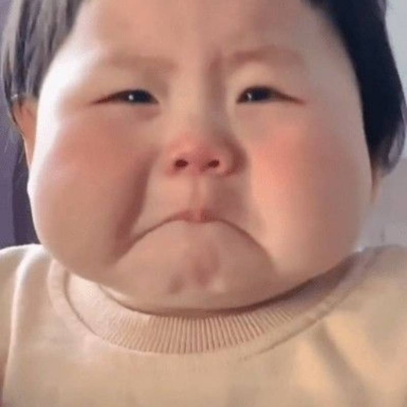 Ảnh meme khóc chờ đợi