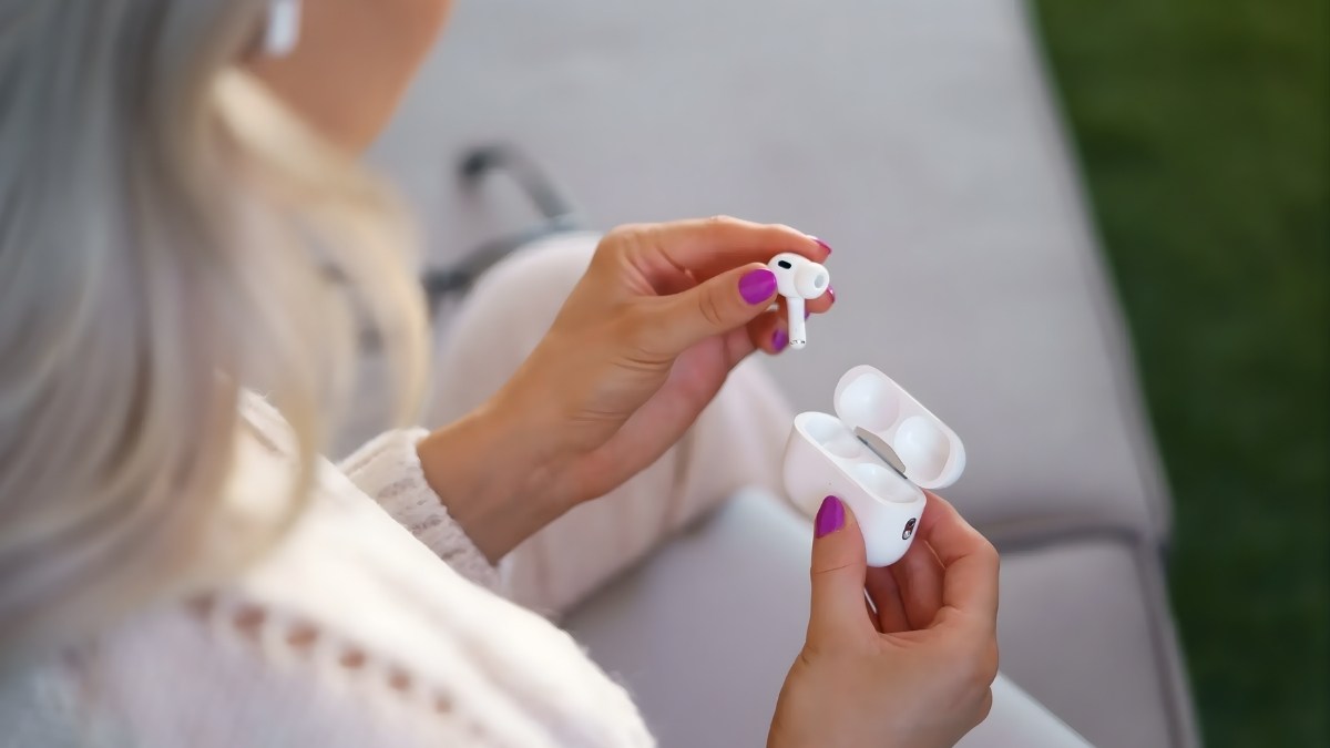 Mẹo phòng ngừa mic tai nghe AirPods bị hư