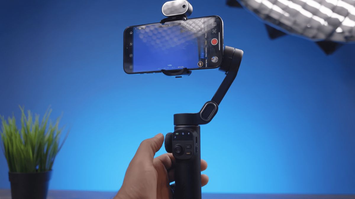 Mẫu Gimbal AOCHUAN Smart X2 cho điện thoại