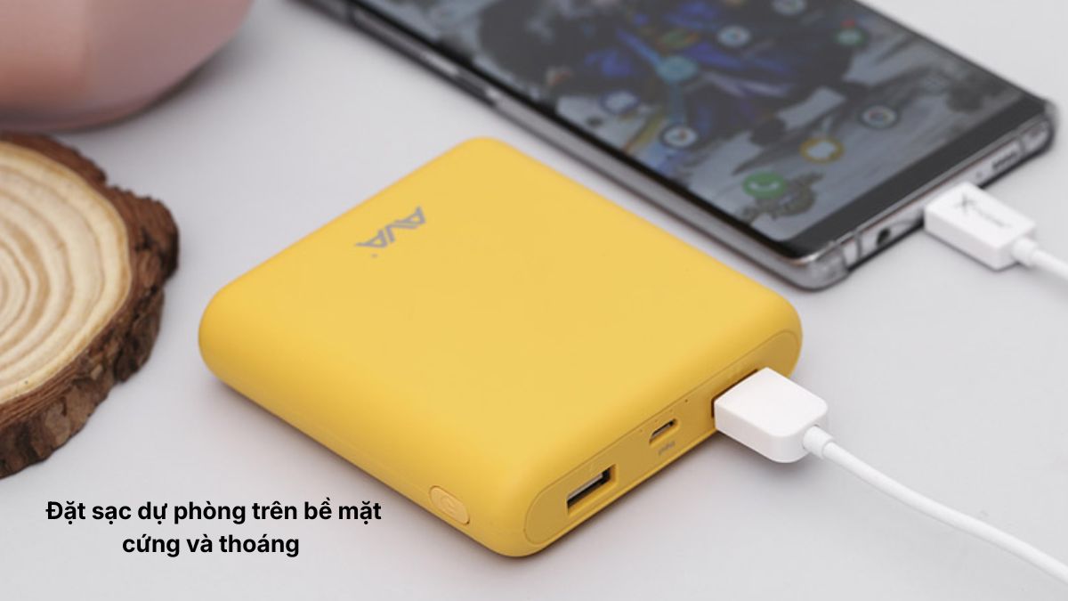Hướng dẫn sử dụng và bảo quản sạc dự phòng an toàn - bước 2