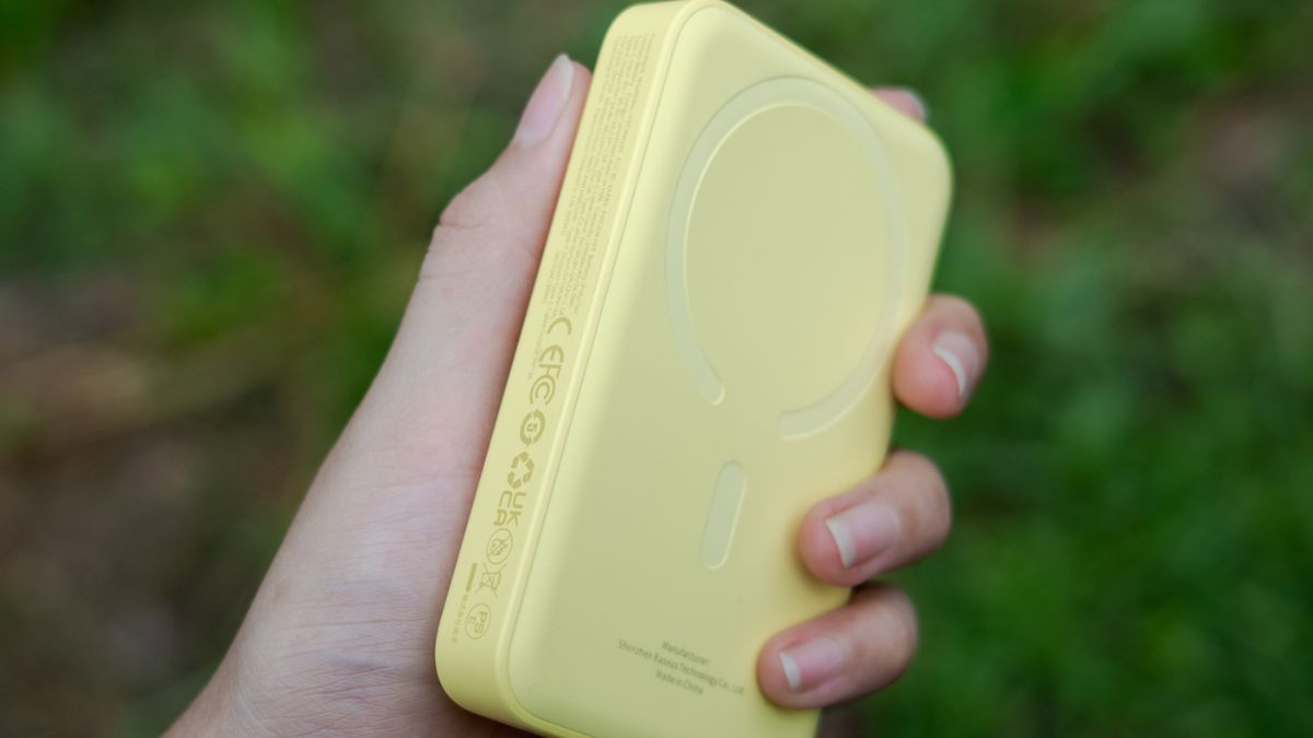 Sạc dự phòng màu vàng Baseus Magnetic Mini 10000mAh 30W