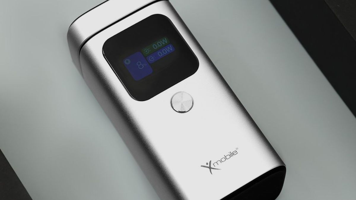 Sạc dự phòng Xmobile JP339 100W