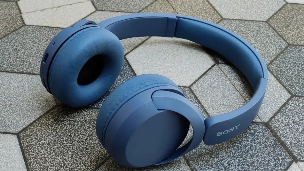 Tai nghe Bluetooth màu xanh chụp tai Sony WH-CH520