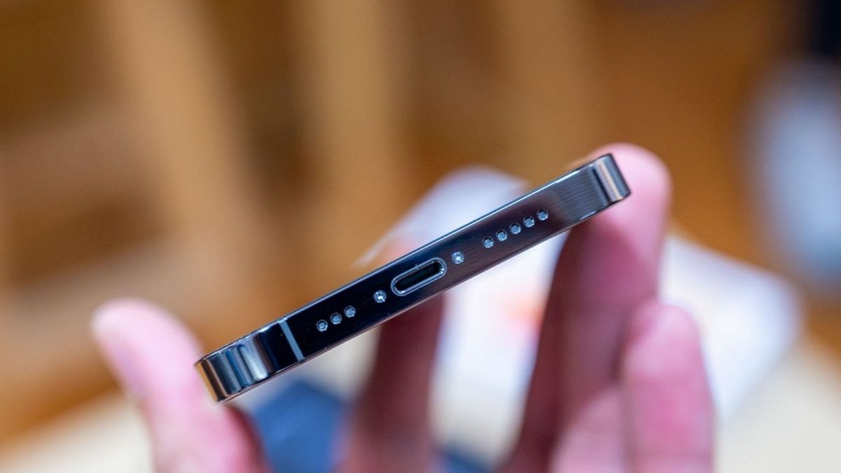 Sạc không dây với tốc độ cao là một trong các tính năng iPhone 13