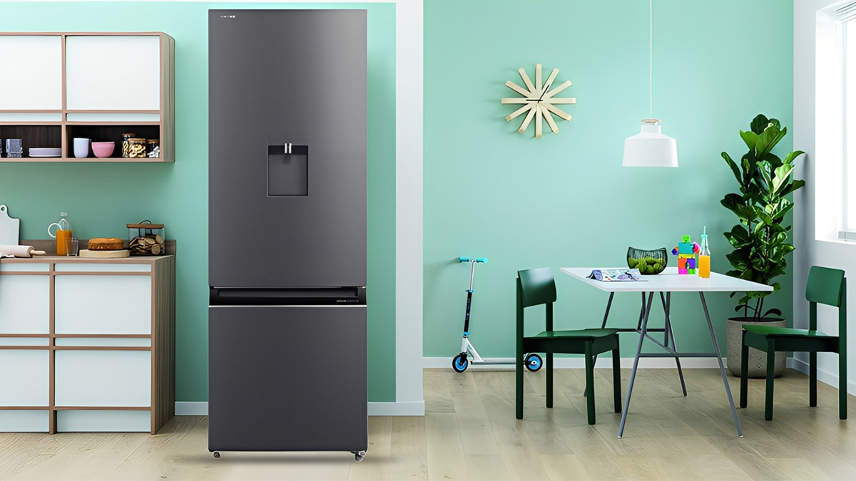 Tủ lạnh có đông ngăn mềm Toshiba ngăn đá dưới 321 lít 2023