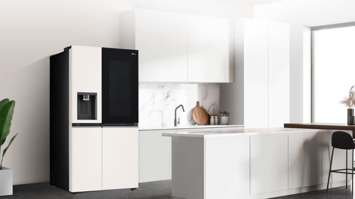 So sánh tủ lạnh lấy nước ngoài với tủ lạnh tự cấp nước