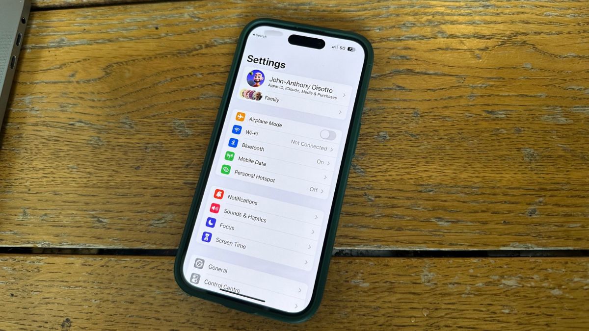 Lý do cần xóa ID Apple trên iPhone cũ