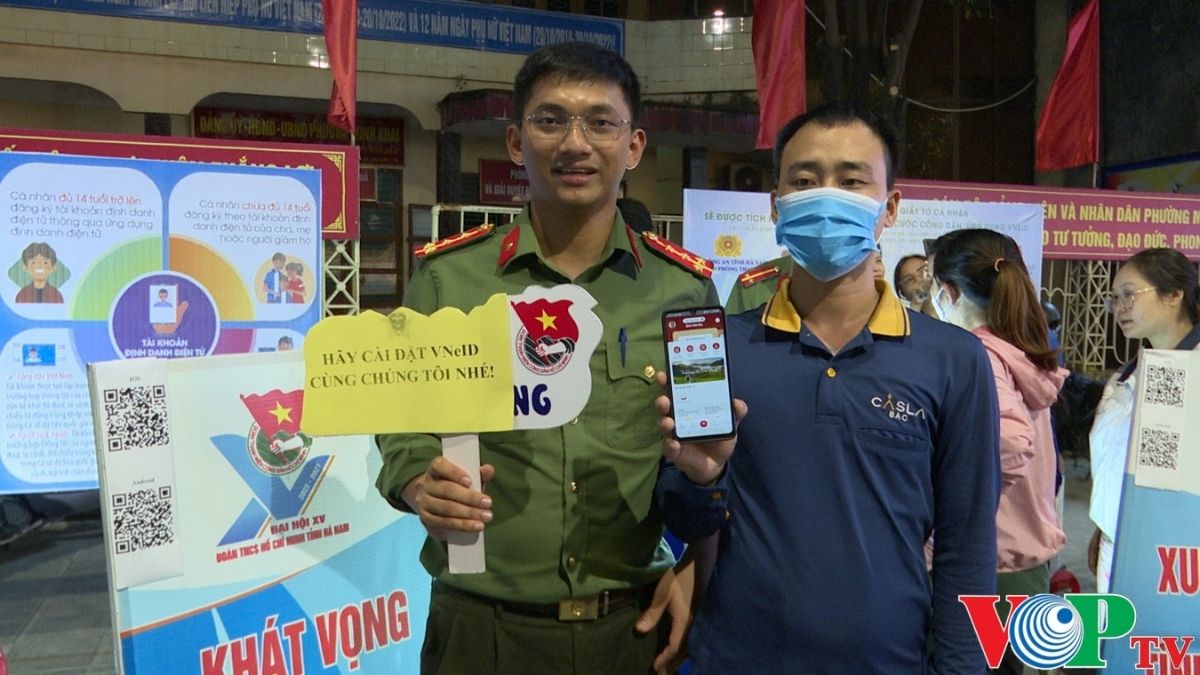 Hướng dẫn cách khóa tài khoản VNeID khi mất số điện thoại - trực tiếp đến cơ quan
