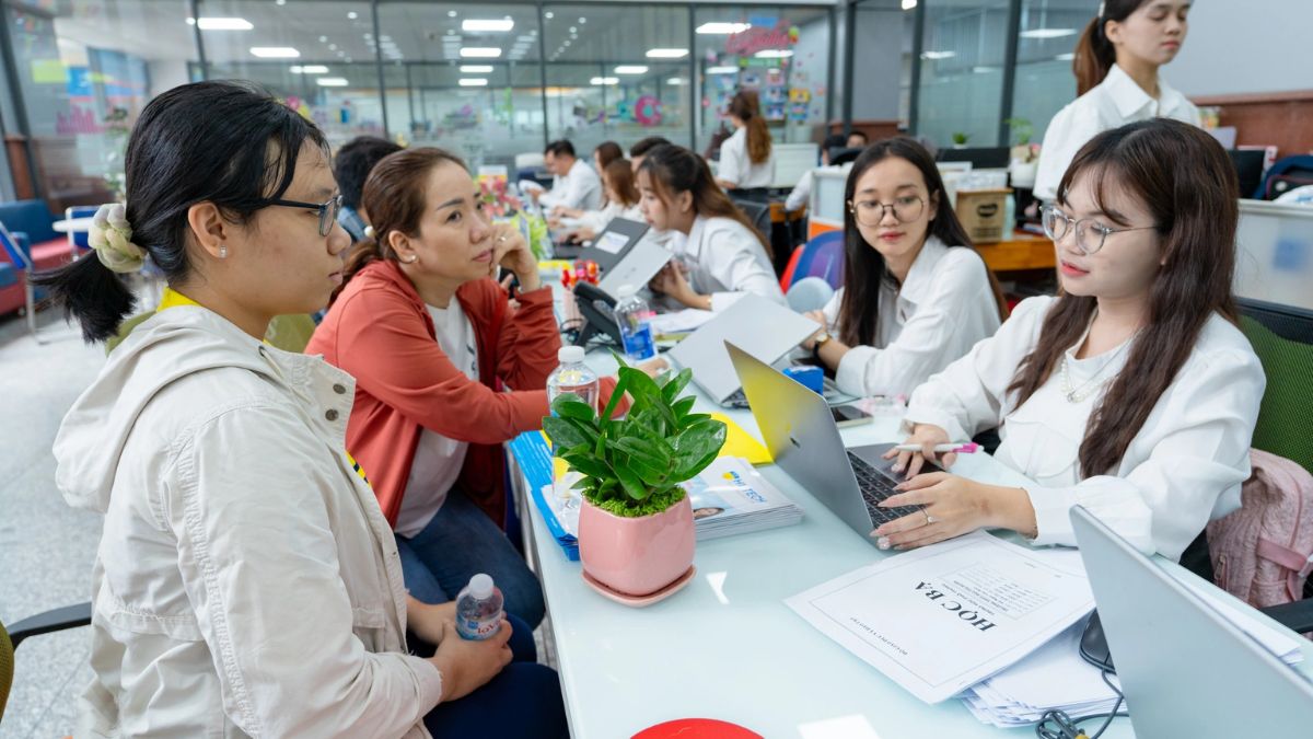 Tỷ lệ cạnh tranh cao ở hệ đại trà