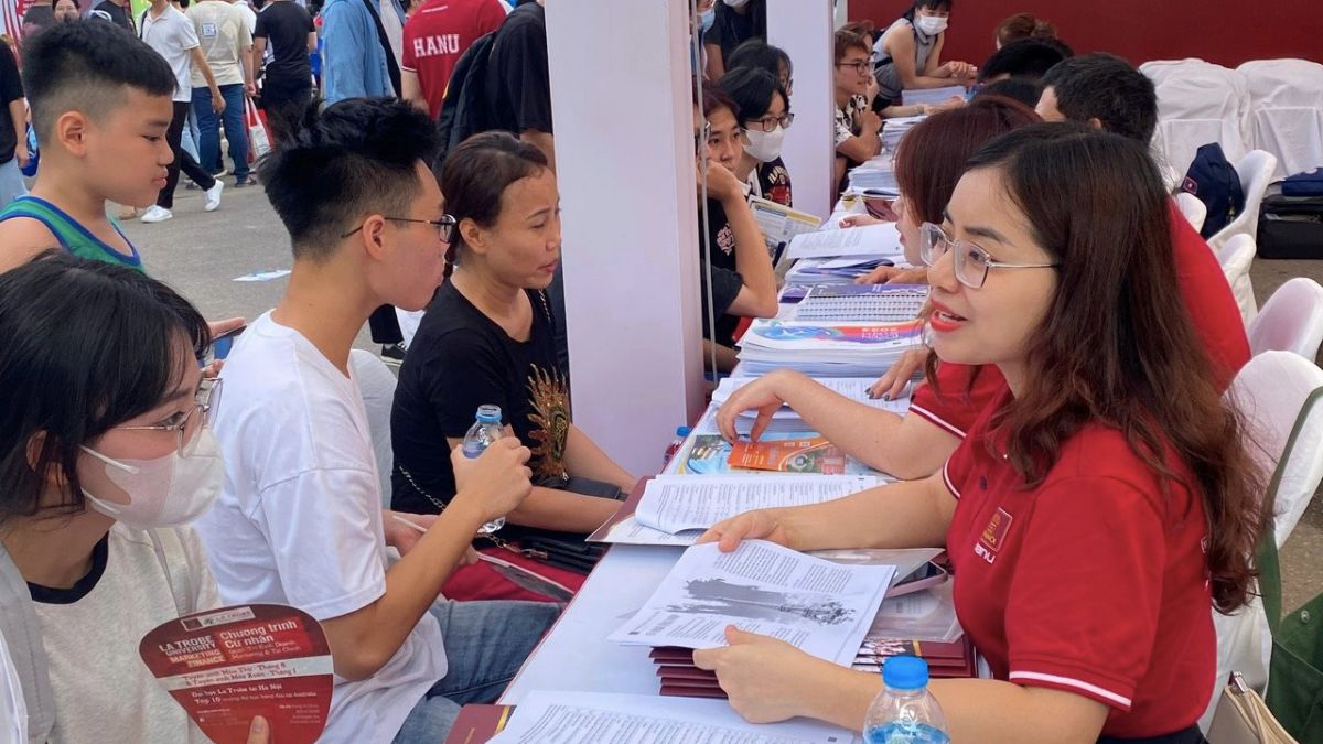 Điểm sàn là gì trong tiếng anh