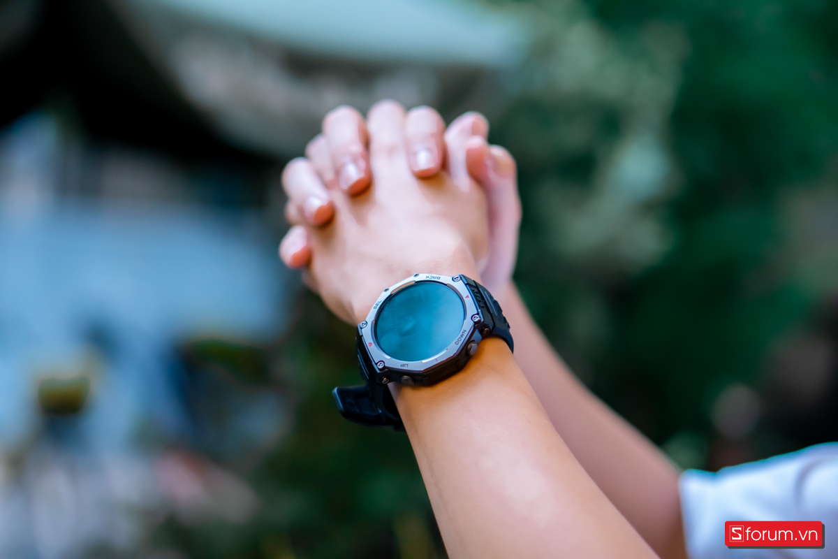 Đồng hồ đeo khá thoải mái