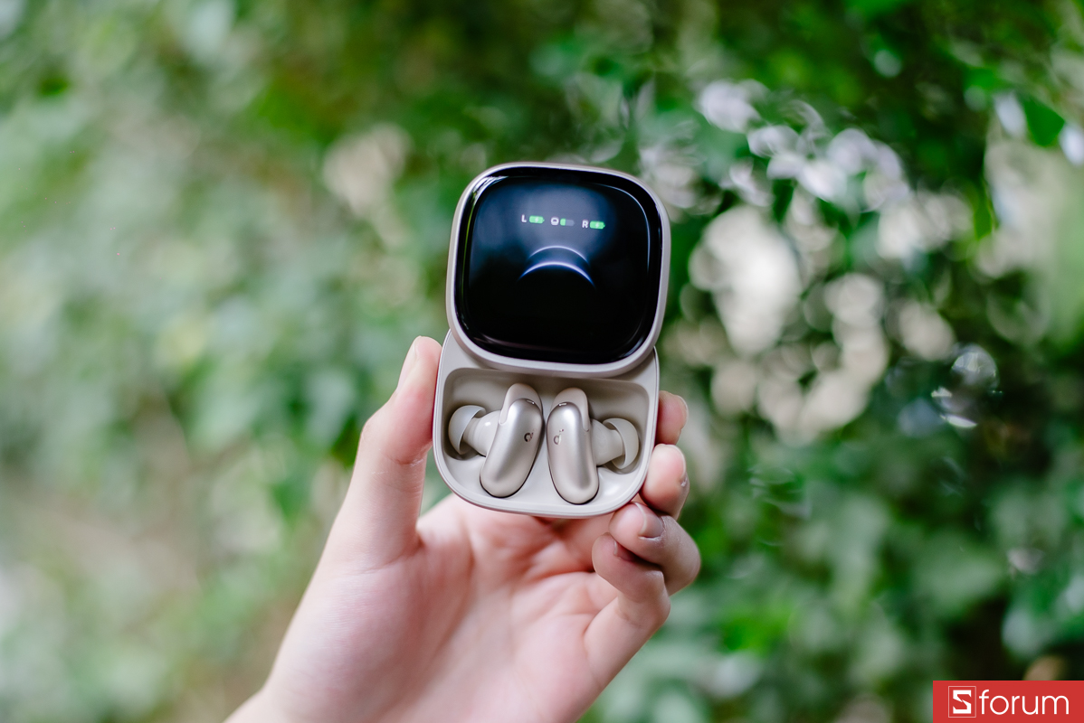 Đánh giá Anker Soundcore Liberty 5 Pro Max về trải nghiệm hộp sạc
