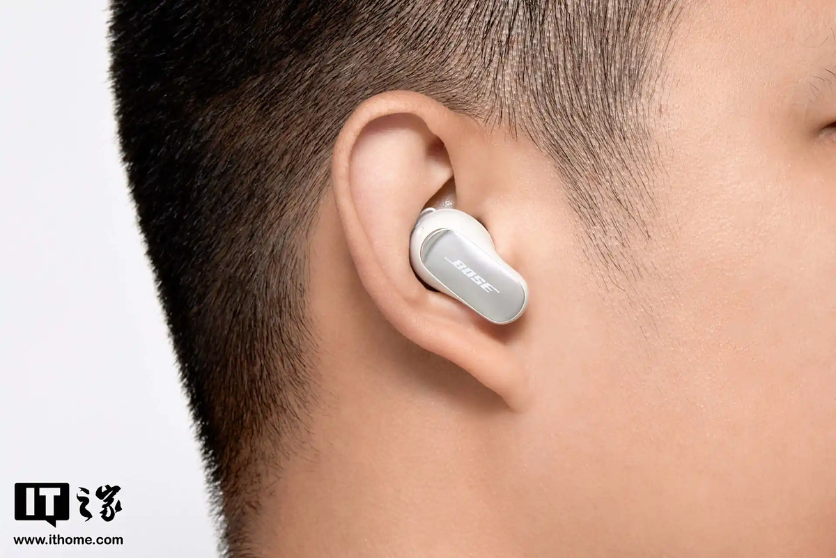Về cảm giác đeo, mình đánh giá Bose QuietComfort Ultra 2 mang lại trải nghiệm rất thoải mái và vừa vặn
