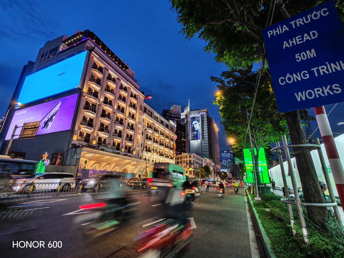 Đánh giá Honor 600 về camera: điều kiện thiếu sáng ảnh xử lý tốt nhưng vẫn còn khá nhiễu