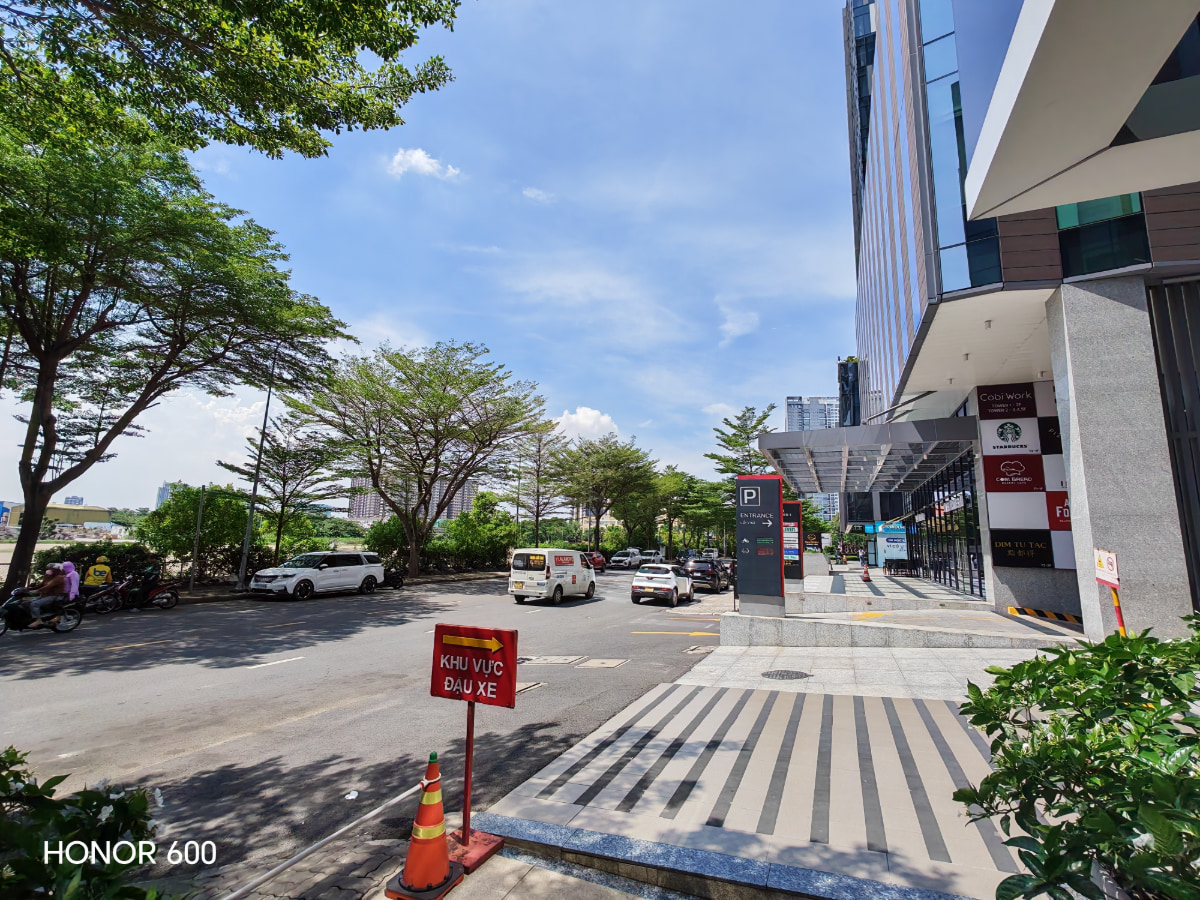 Đánh giá Honor 600 về camera: Camera góc rộng cho góc nhìn thoáng