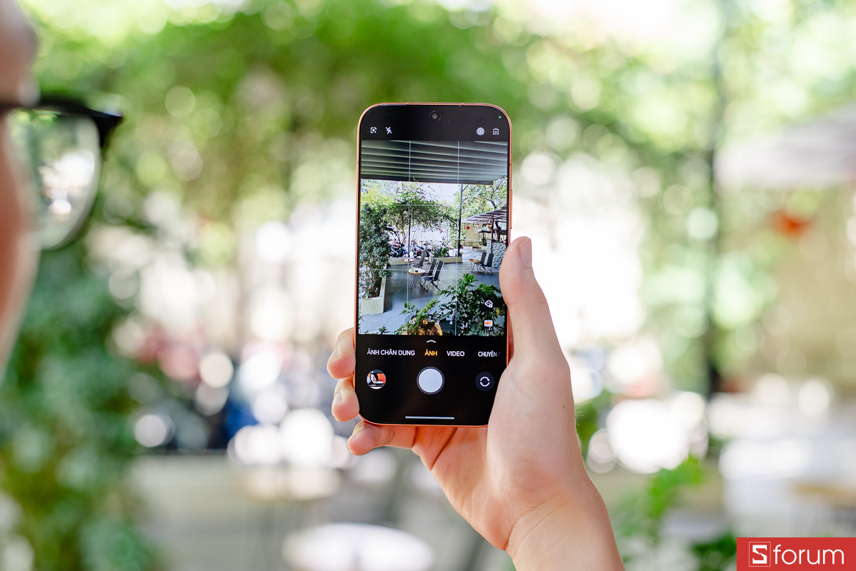 Đánh giá Honor 600 về màn hình: Camera cho chất lượng tốt