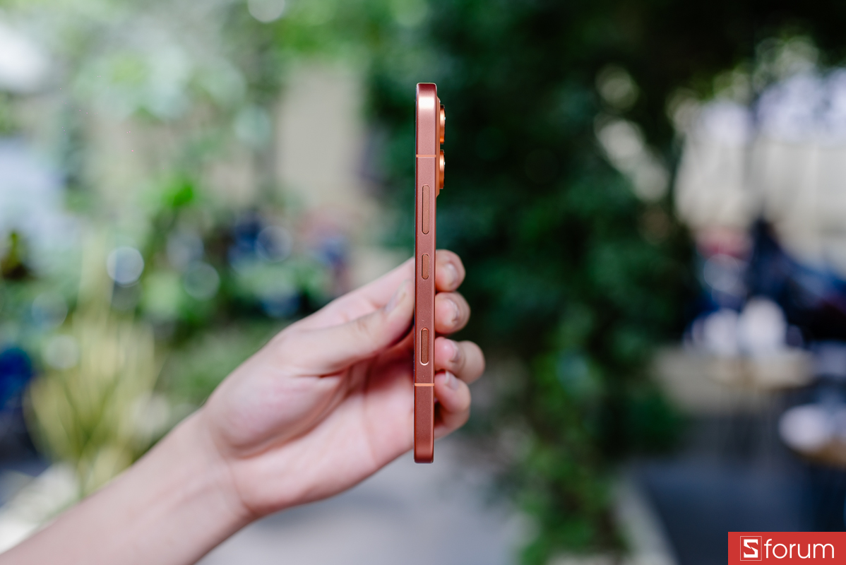 Đánh giá Honor 600 về thiết kế: khung viền mỏng, các góc cạnh được bo cong mềm mại