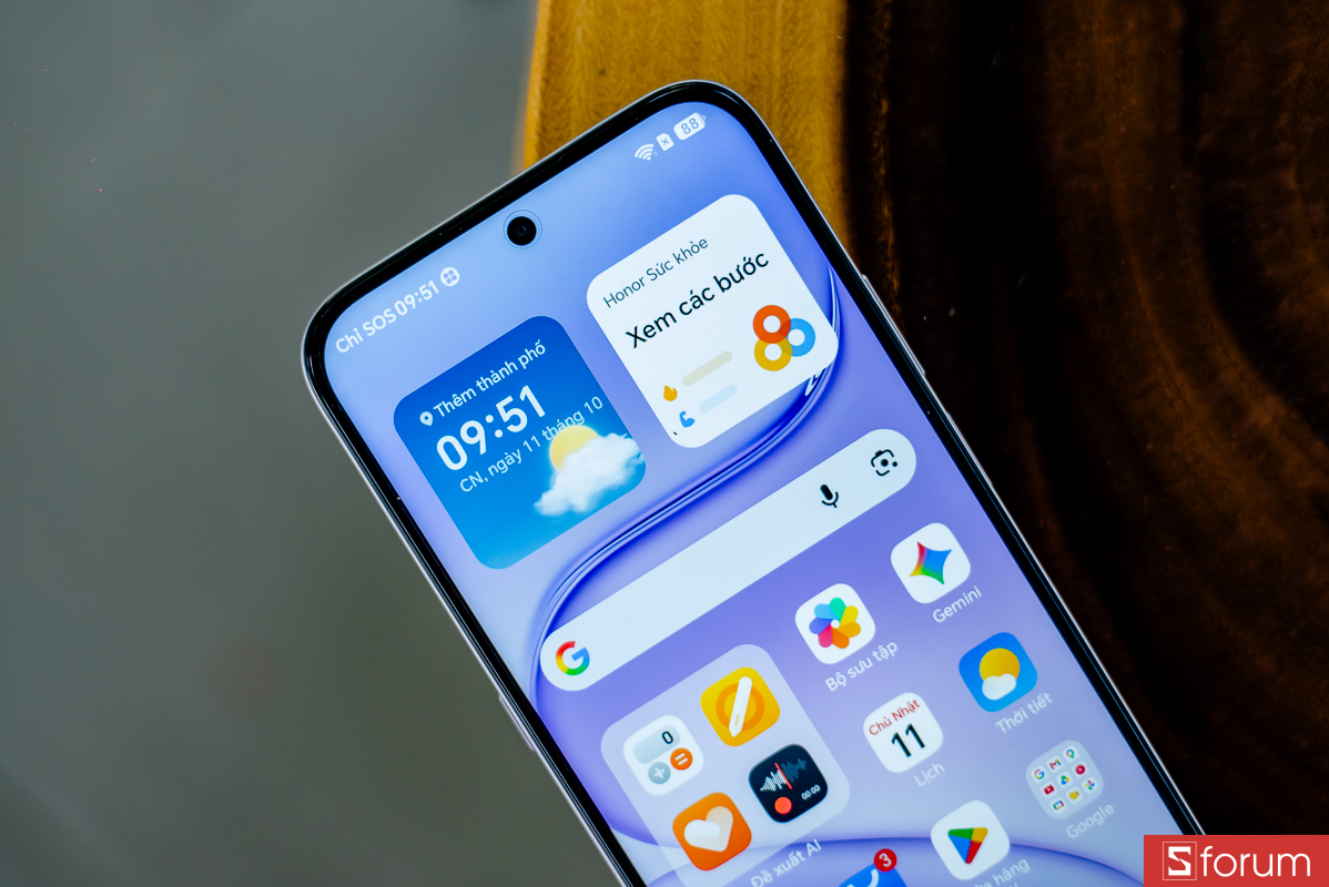 Đánh giá Honor 600S về màn hình: Viền màn hình còn dày và chưa đồng đều