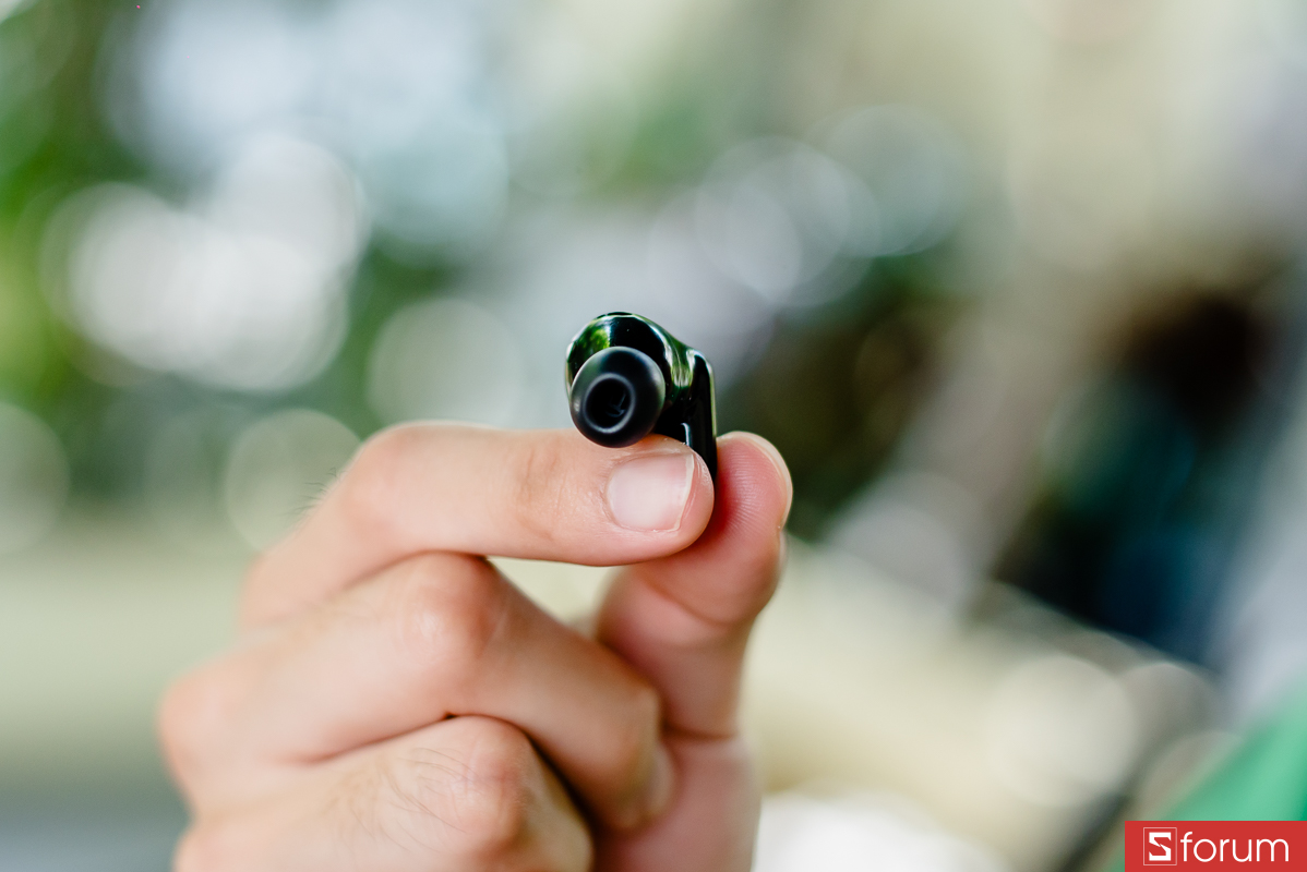 Đánh giá Huawei Freebuds Neo về thiết kế: nhỏ gọn, dễ đeo và thoải mái